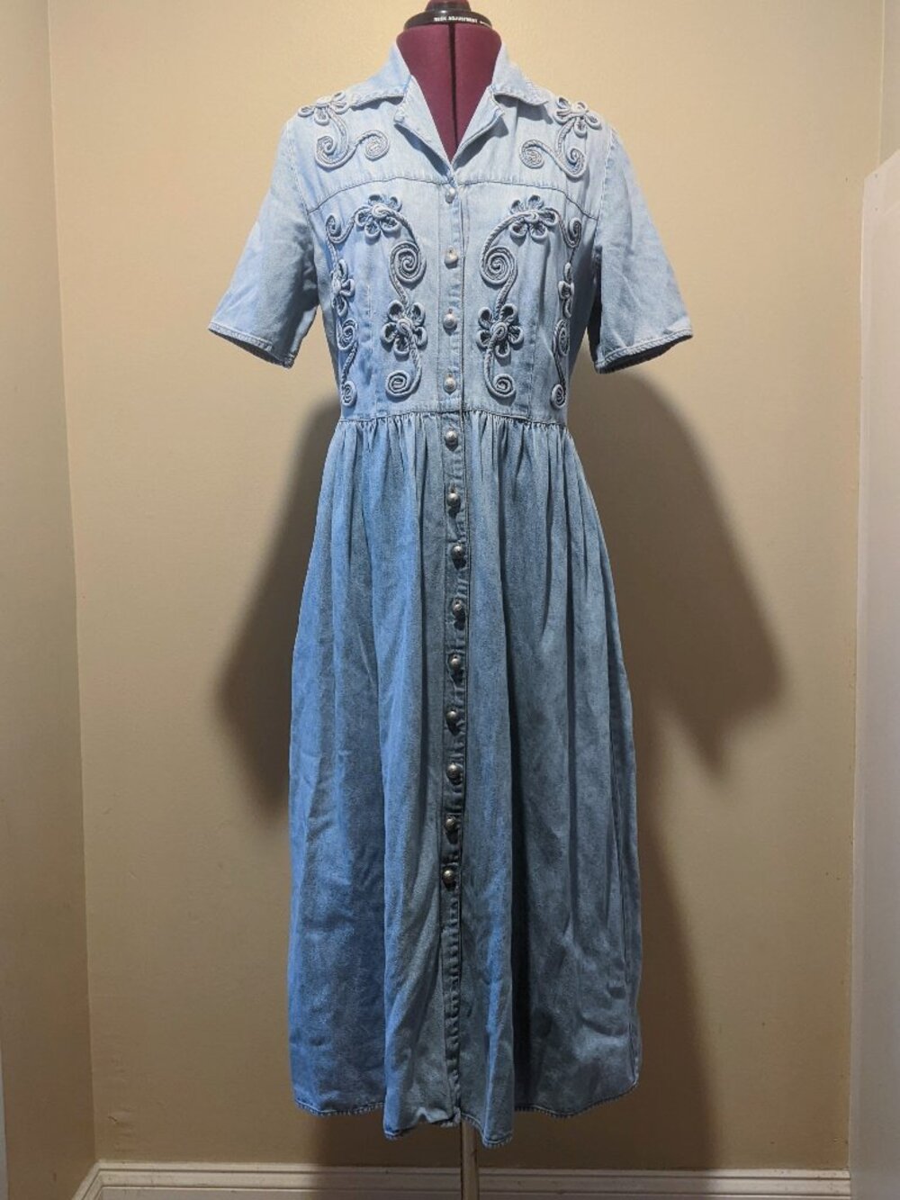 Vintage Plaza South Denim Dress Floral Appliqué Button Front Midi Cottagecore
